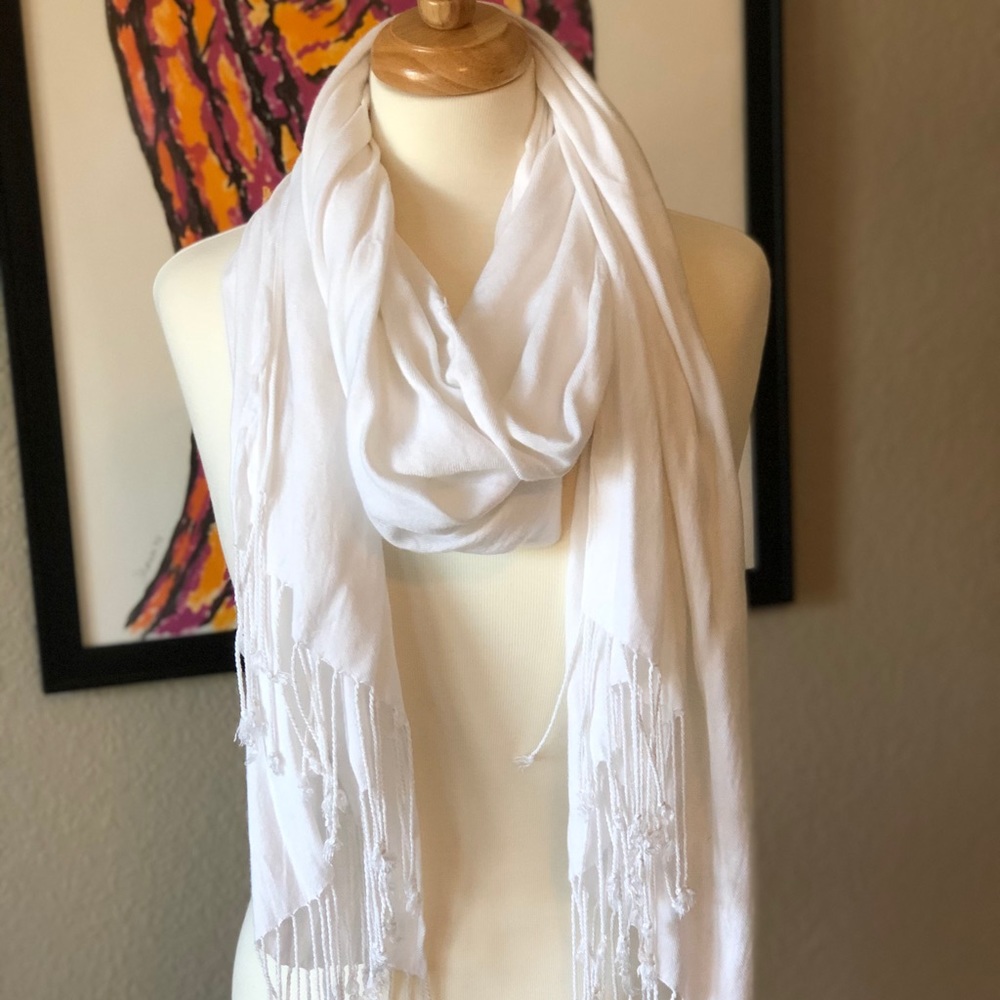 Ivory Tassled Scarf/Wrap